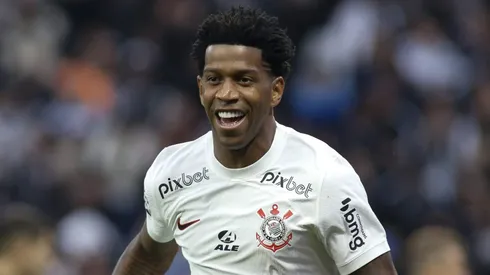 Corinthians acerta com destaque do futebol brasileiro para a vaga de Gil (Photo by Miguel Schincariol/Getty Images)