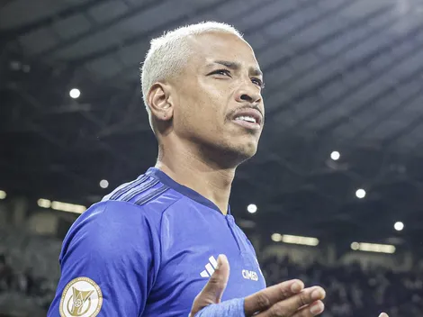 Medalhão do Flamengo que ganha R$ 600 mil entra na mira do Cruzeiro para jogar com Matheus Pereira