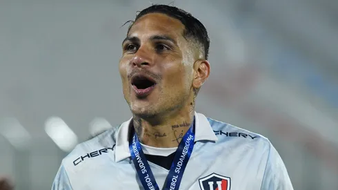 Paolo Guerrero é procurado para assinar com equipe do Brasileirão.(Photo by Marcelo Endelli/Getty Images)