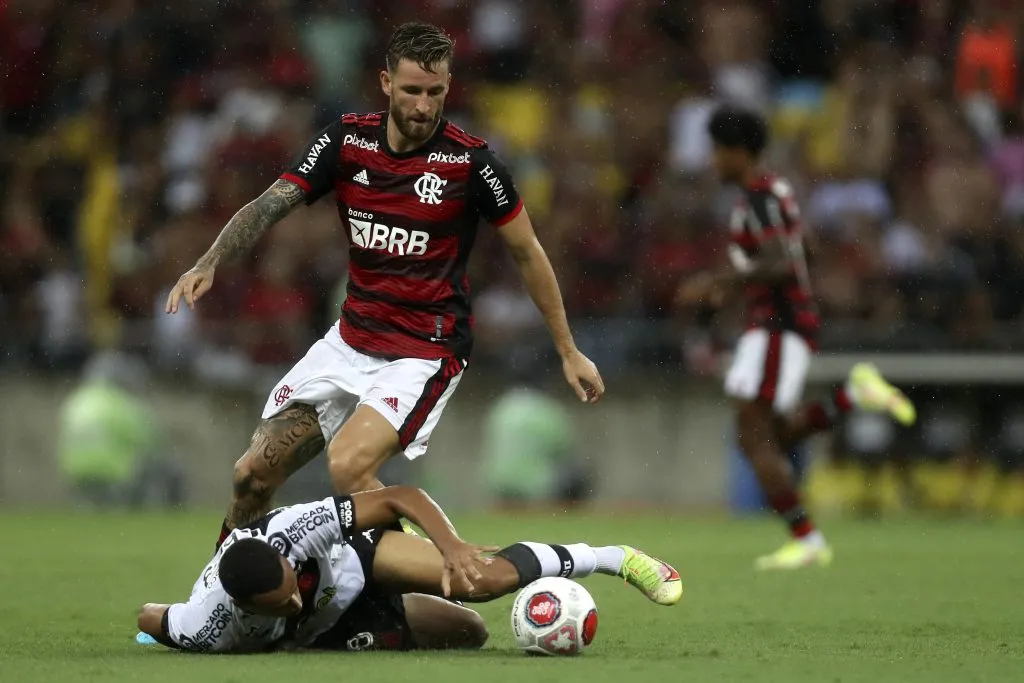 Léo Pereira . (Photo by Buda Mendes/Getty Images)