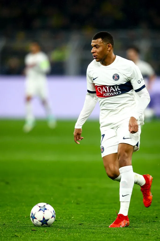 Mbappé tem boa relação com Luis Enrique. Foto: Leon Kuegeler/Getty Images