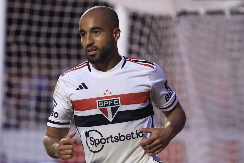 Lucas quer continuar brigando por títulos no São Paulo. Foto: Marcello Zambrana/AGIF