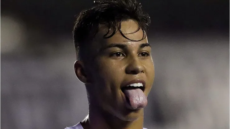 Palmeiras pode sofrer 'chapéu' de rival do Brasileirão e perder Kaio Jorge (Photo by Amanda Perobelli-Pool/Getty Images)