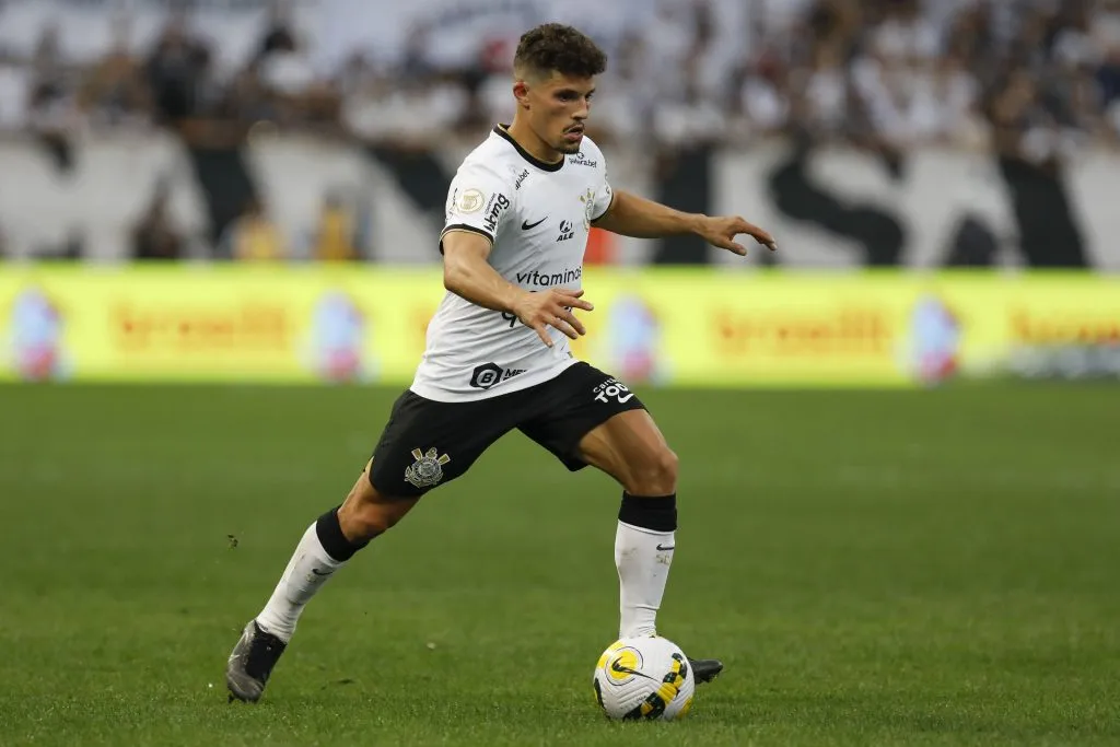 Rafael Ramos em ação pelo Corinthians – (Photo by Ricardo Moreira/Getty Images)