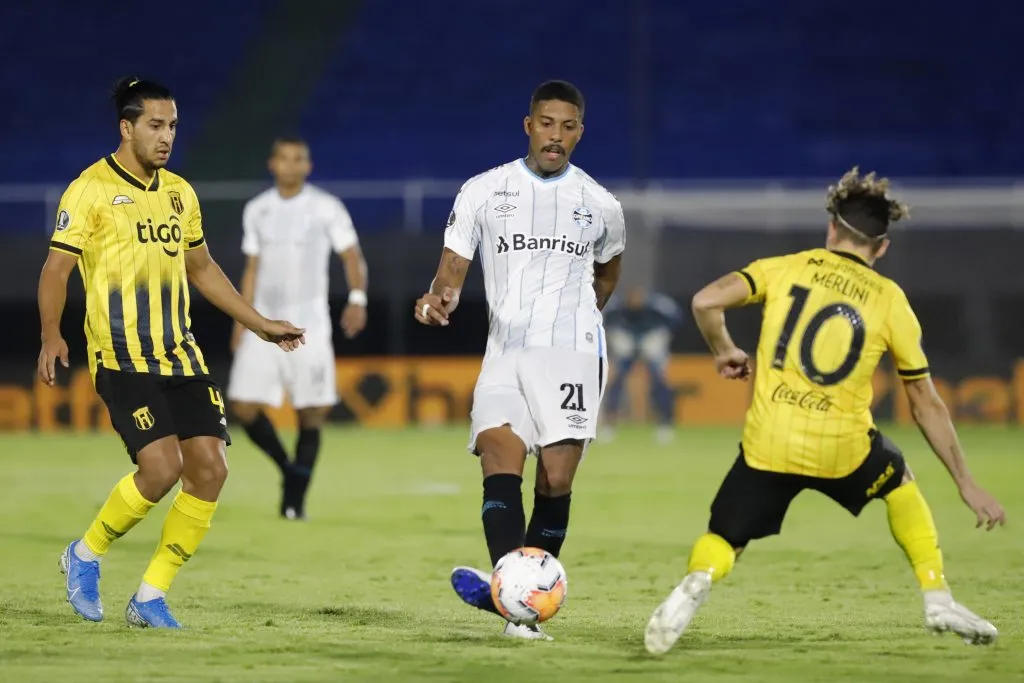 Jean Pyerre em ação pelo Grêmio. (Photo by Nathalia Aguila – Pool/Getty Images)