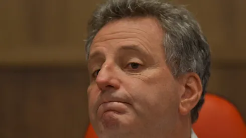 Landim ouve de Leila Pereira. Foto: Thiago Ribeiro/AGIF