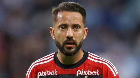 Tricolor do Brasileirão fica a um detalhe de Éverton Ribeiro, do Flamengo (Photo by Pedro H. Tesch/Getty Images)
