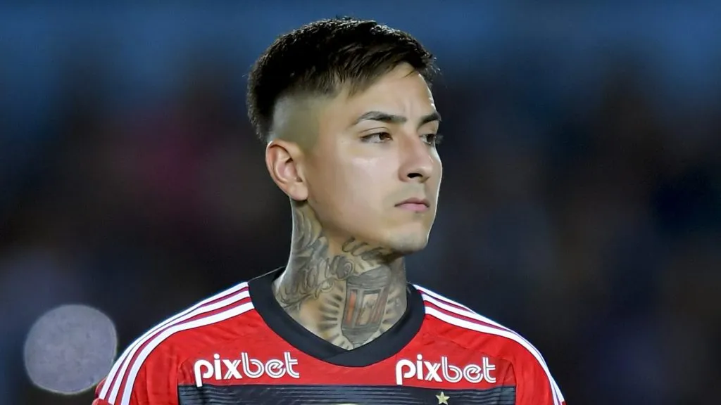 Pulgar pode deixar o Flamengo? (Photo by Marcelo Endelli/Getty Images)