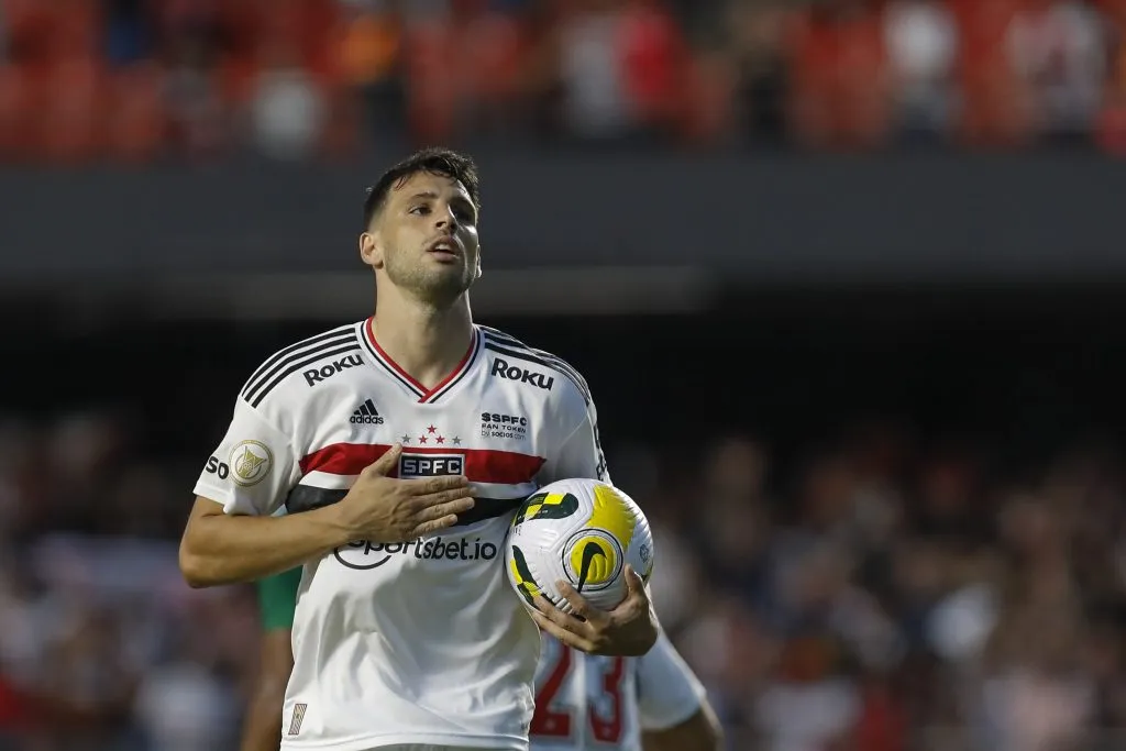 Argentino na partida diante do Cuiabá (Photo by Ricardo Moreira/Getty Images)