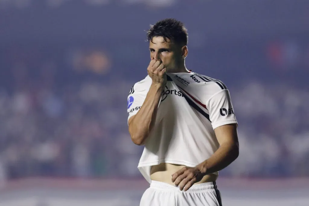 Calleri em ação pelo São Paulo (Photo by Ricardo Moreira/Getty Images)