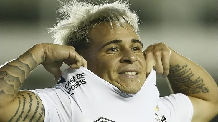 Yeferson Soteldo pode ser usado como moeda de troca pelo Santos. (Photo by Wagner Meier/Getty Images)
