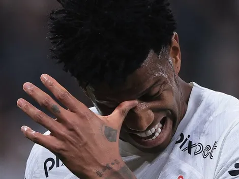 Gil voltou a ser assunto após zagueiro estar chegando no Corinthians e web bomba