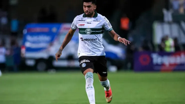 Marcelino Moreno: meia está valorizado no mercado (Foto: Gabriel Thá/Coritiba/Divulgação)