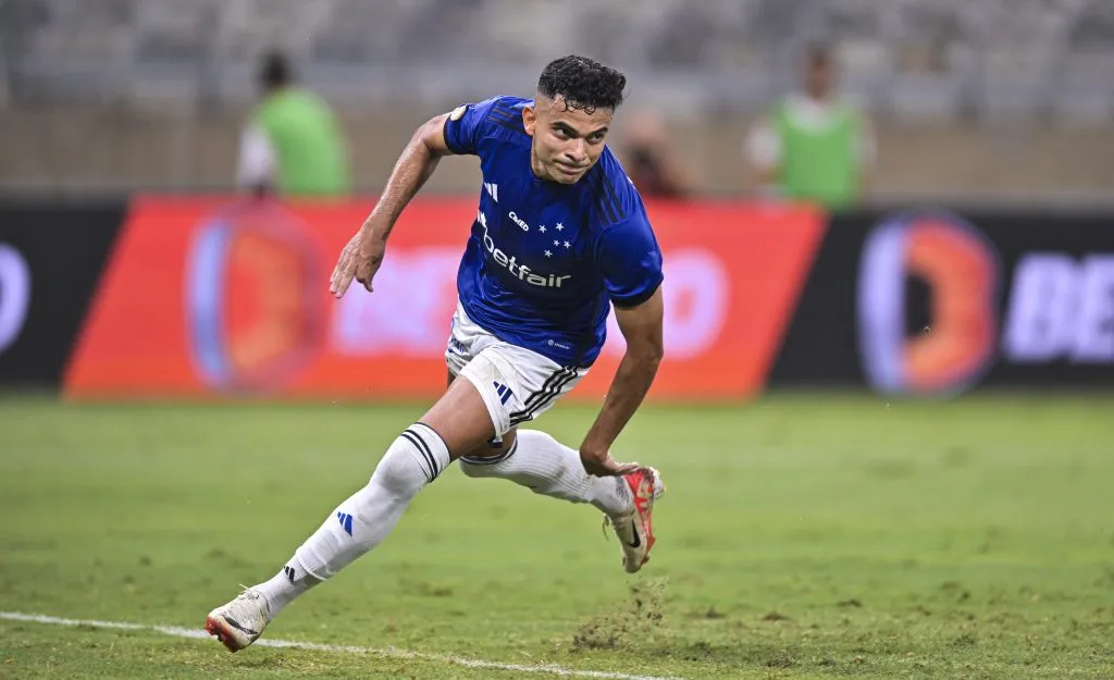 Bruno Rodrigues em ação pelo Cruzeiro. (Photo by Pedro Vilela/Getty Images)
