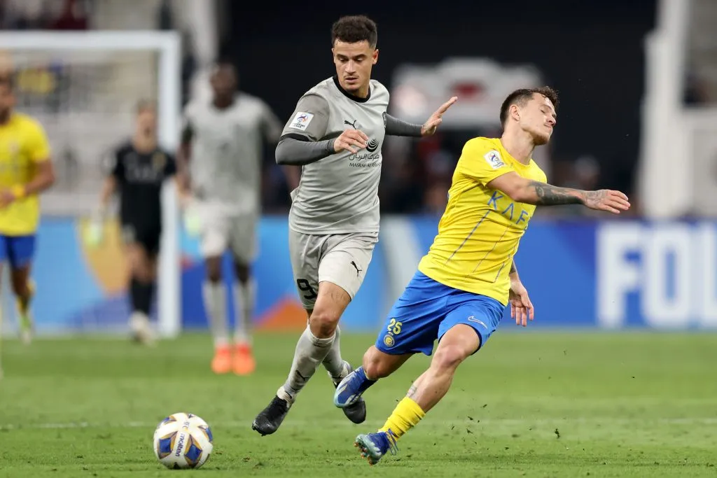 Coutinho no futebol do Catar. (Photo by Mohamed Farag/Getty Images)