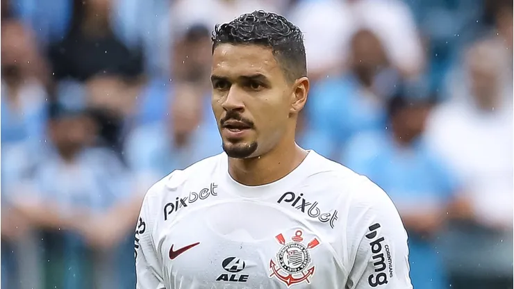 Lucas Veríssimo no Corinthians (Photo by Pedro H. Tesch/Getty Images)