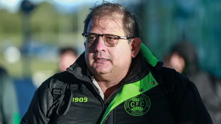 Guto Ferreira terá reforços no Coxa em 2024 (Foto: Coritiba/Divulgação)