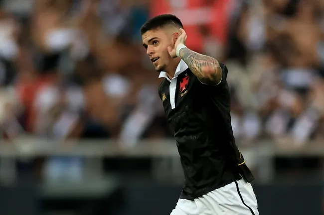 Gabriel Pec do Vasco comemora seu gol (Photo by Buda Mendes/Getty Images)
