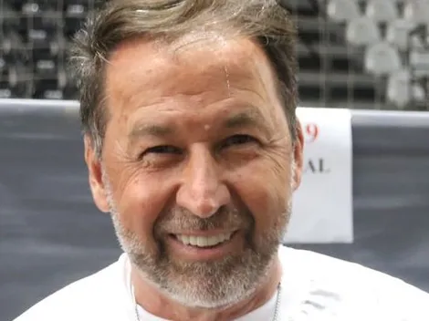 Multa de US$ 500 mil e +: Augusto Melo sela viagem e quer fechar com três jogadores no Corinthians