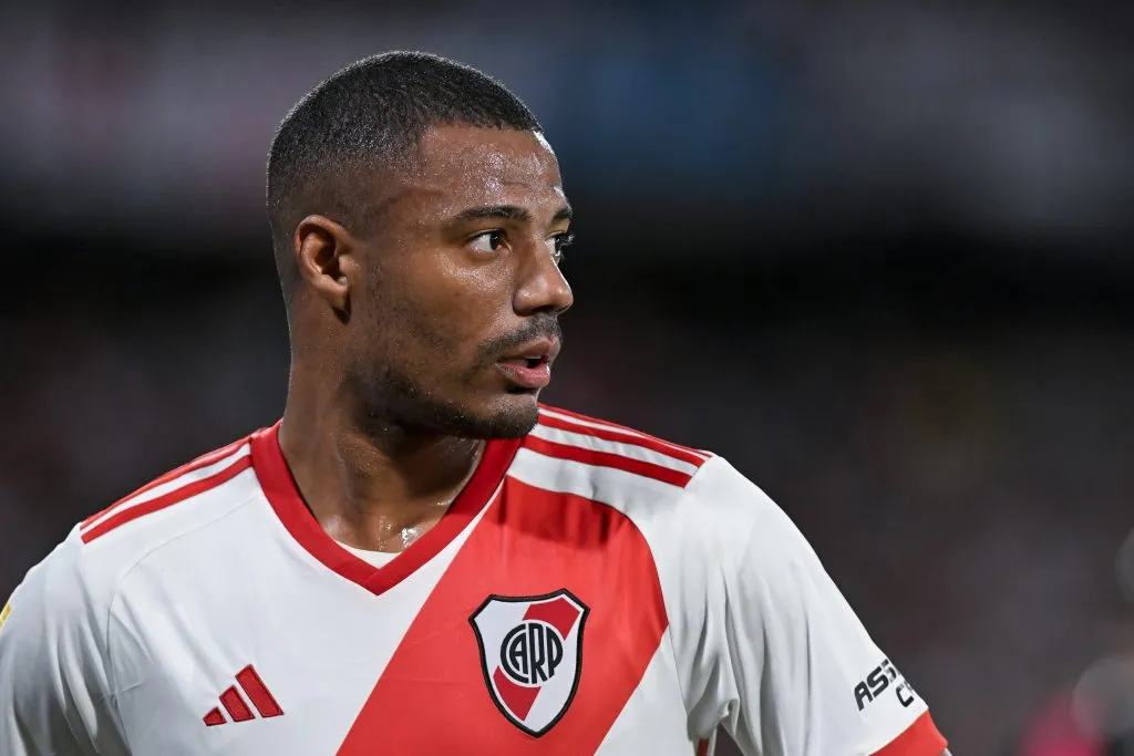 Uruguaio na partida diante do Rosario (Photo by Luciano Bisbal/Getty Images)