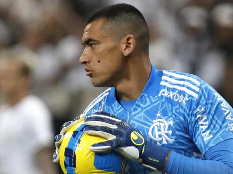 Clube paulista surpreende e pode anunciar o goleiro Santos, do Flamengo