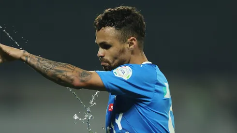 Michael pode voltar ao futebol brasileiro para jogar em rival do Flamengo (Photo by Yasser Bakhsh/Getty Images)