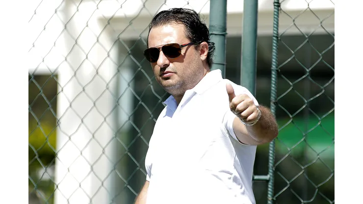 SAO PAULO - SP - 21/04/2016 - TREINO DO PALMEIRAS - Alexandre Mattos durante treino do Palmeiras no CT Academia de Futebol - Barra Funda. Foto: Daniel Vorley/AGIF.