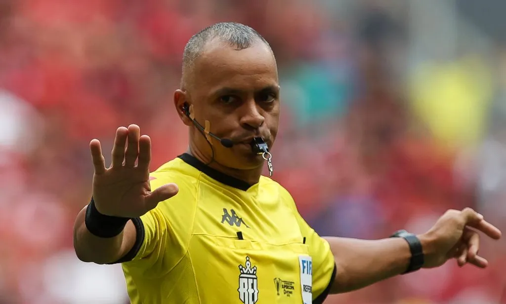 Wilton Sampaio pode ser o melhor árbitro do mundo. Foto: Flickr Oficial SE Palmeiras/Cesar Greco