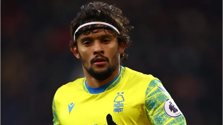 Clube brasileiro recebe o 'sim' e fica a um detalhe de Gustavo Scarpa (Photo by Michael Steele/Getty Images)