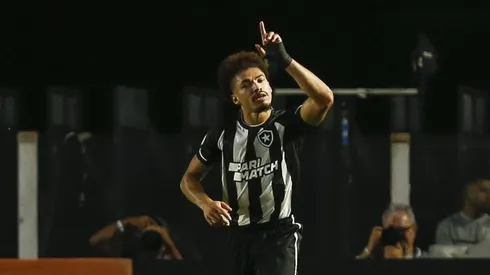 (Photo by Ricardo Moreira/Getty Images)