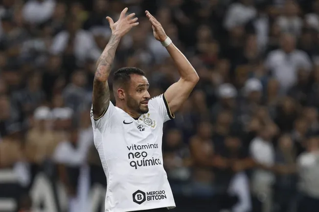 Renato Augusto em ação pelo Corinthians. (Photo by Ricardo Moreira/Getty Images)