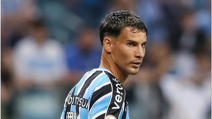 Grêmio aceita vender Ferreira. (Photo by Pedro H. Tesch/Getty Images)