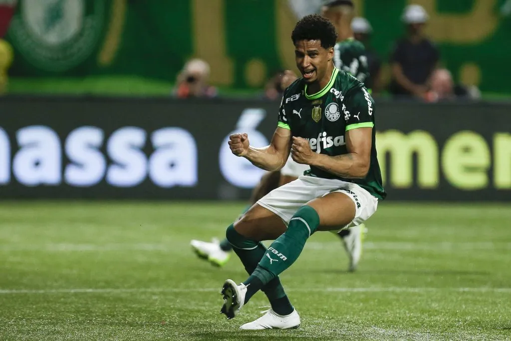 Murilo  (Photo by Ricardo Moreira/Getty Images)