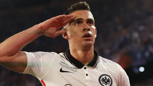 Rafael Borré frustra o Grêmio e abre negociações para jogar em rival (Photo by Maja Hitij/Getty Images)