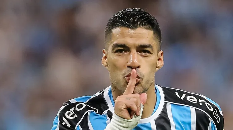 Suárez está de saída do Grêimio. (Photo by Pedro H. Tesch/Getty Images)