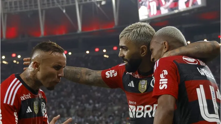 Cebolinha, Gabigol e Wesley comemoram gol. Foto: Wagner Meier/Getty Images