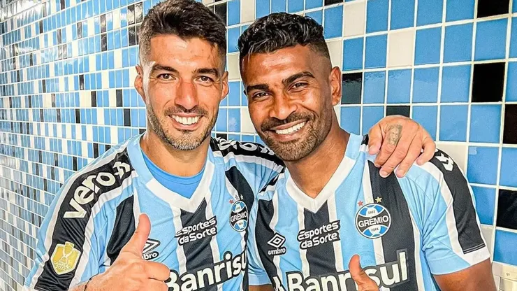Suárez surpreendeu com bastidores envolvendo Thiago Santos no Grêmio (Foto: Reprodução/Instagram/Luis Suárez)