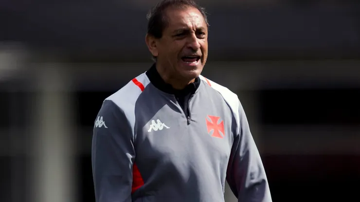 Ramón Diáz: técnico tem dúvida no Vasco (Foto: Daniel Ramalho/Vasco/Divulgação)