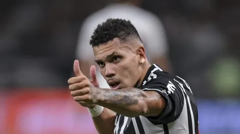 Paulinho comemora gol pelo Atlético-MG. Foto: João Guilherme/Getty Images