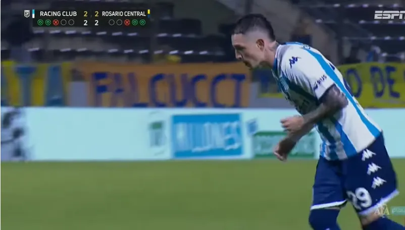 Novo reforço do Palmeiras, Aníbal Moreno perde pênalti pelo Racing | Foto: Reprodução/ESPN