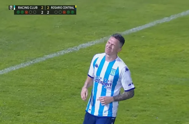 Novo reforço do Palmeiras, Aníbal Moreno perde pênalti pelo Racing | Foto: Reprodução/ESPN