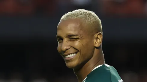 Deyverson pede camisa de ídolo do Flamengo. Foto: Ricardo Moreira | Flickr