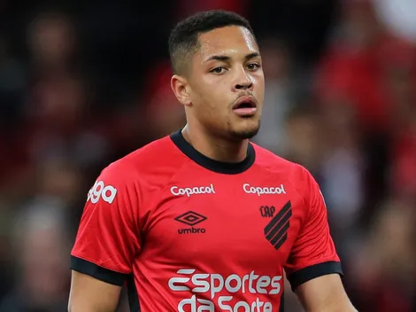 Athletico-PR divulga quando será o último jogo de Vitor Roque com a camisa da equipe