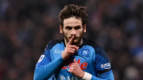 Problema para o Chelsea! Kvaratskhelia tem ‘sonho’ de jogar em outro gigante e negociação com os Blues pode melar (Photo by Alessandro Sabattini/Getty Images)