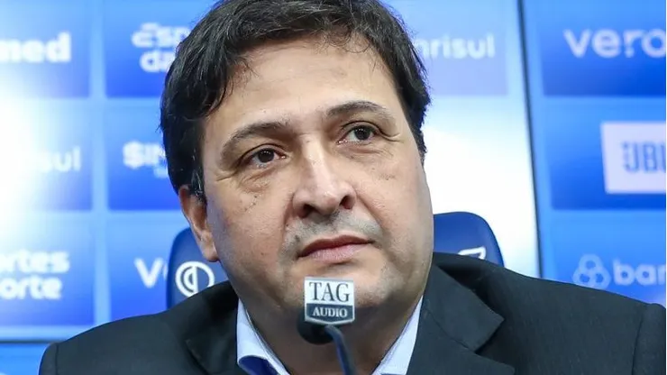 Presidente Alberto Guerra concede entrevista coletiva no CT Luiz Carvalho FOTO: LUCAS UEBEL/GREMIO FBPA