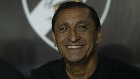 RJ - RIO DE JANEIRO - 25/01/2024 - CARIOCA 2024, VASCO X MADUREIRA - Ramon Diaz tecnico do Vasco durante partida contra o Madureira no estadio Sao Januario pelo campeonato Carioca 2024. Foto: Jorge Rodrigues/AGIF