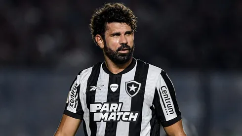 Diego Costa pelo Botafogo. Foto: Thiago Ribeiro/AGIF