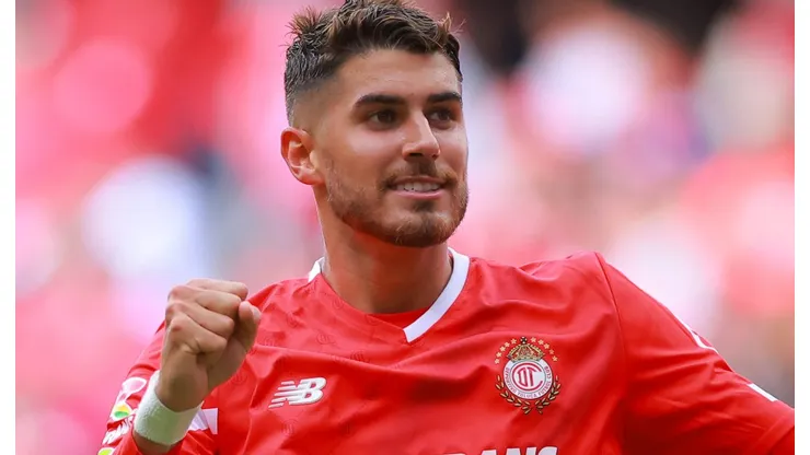 TOLUCA, MEXICO - SEPTEMBER 03: Pedro Raul of Toluca celebrates after scoring the team's fifth goal during the 7th round match between Toluca and Pachuca as part of the Torneo Apertura 2023 Liga MX at Nemesio Diez Stadium on September 03, 2023 in Toluca, Mexico. (Photo by Hector Vivas/Getty Images)