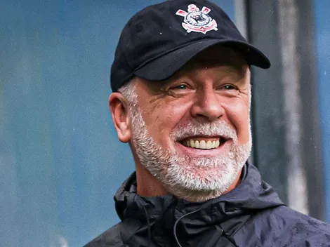 Mano Menezes faz ligação para trazer reforço 'nivel A' ao Corinthians