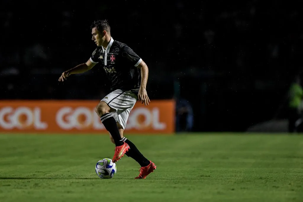 Lucas Piton rende grana ao Corinthians. Foto: Thiago Ribeiro/AGIF